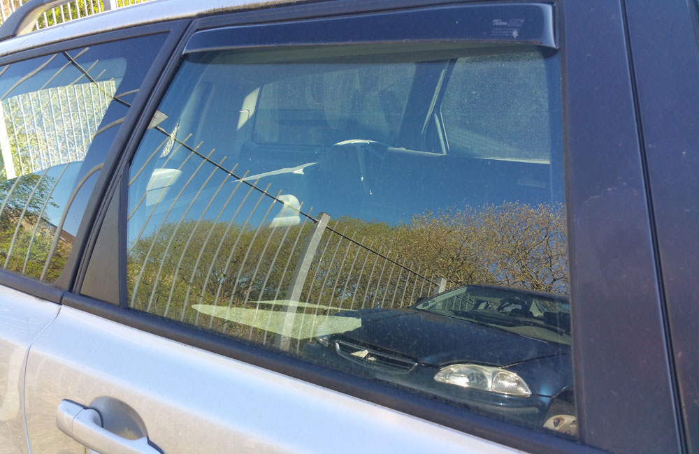 Volvo V50 SE D Door window glass driver side rear